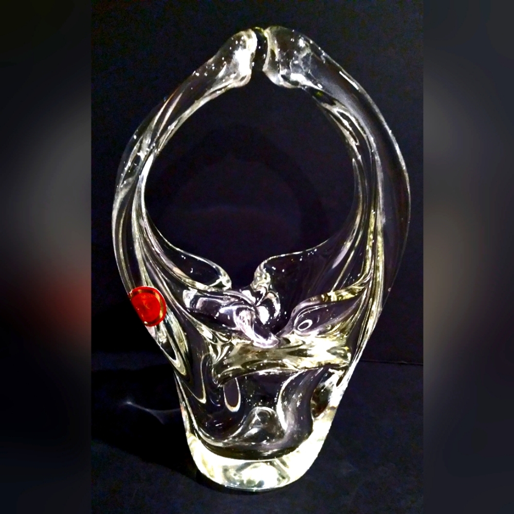 Vintage Collectible Elegant Glass Sculpture Basket